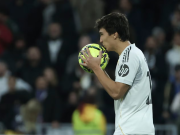 皇马锋线新星冈萨洛获三传奇集体认可