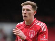  舍伍德：曼联中场必须动大手术，可能会把沃顿和安德森都签下