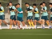 北青：蒋光太因伤缺席国足训练，助教周挺、于汉超担任陪练