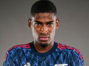 获得认可，阿森纳后卫莫斯克拉首次入选西班牙国家队大名单