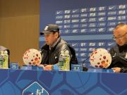 斯卢茨基：受限比赛场地双方都打长传；结果反映了两队实力