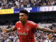 对比明显，热刺上半场8个角球一球未进，森林2个角球进了一个