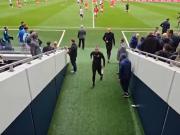 0-3惨败森林后热刺主场响起漫天嘘声，图多尔径直走回更衣室