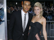 20年风雨同舟，沃尔科特是英超传奇，梅拉妮是最美贤内助