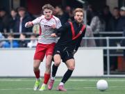 原成都外援提莫-莱切特为荷丙球队出场，他此前曾宣布退役