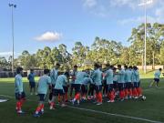 国足抵达悉尼当天即开练，训练场是此前女足使用的场地