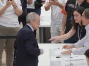 马卡报道皇马选举日盛况，弗洛伦蒂诺与里克尔梅亲自投票