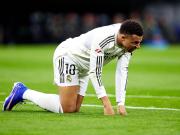 TA：姆巴佩做核磁被皇马队医拍错膝盖后，带伤打满了3场比赛