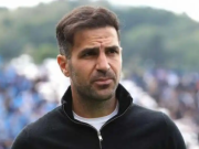  从球员到教练的华丽转身，少帅法布雷加斯引豪门竞逐