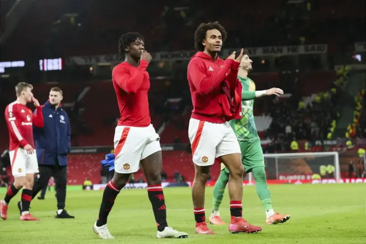 曼联双星租借迷局:青训未来与非洲杯冲击下的冬窗抉择 曼联双星租借迷局:青训未来与非洲杯冲击下的冬窗抉择