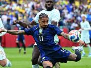 TNT：拉菲尼亚因右大腿肌肉疼痛半场被换下