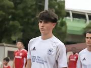 记者：利兹联、西汉姆联等队邀请港超17岁小将麦冈尼格尔试训