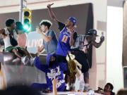  电讯报：曼哈顿全城陷入尼克斯狂热，足以证明无人在意世界杯
