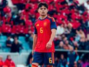 阿斯：埃斯帕特在西班牙U19踢中场表现出色，是巴萨又一瑰宝