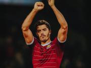 19年，243次出场自八岁起，酒红与蓝色深入血脉...