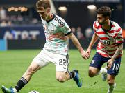 只此一夜，暂为敌手