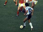 世界杯史话35：天才的噩梦——马拉多纳的首次世界杯之旅