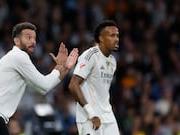 伯纳乌之夜 瓦伦西亚的沉沦与挣扎