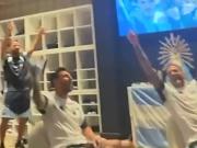 世界杯首战前阿根廷队办烤肉派对放松身心，梅西放飞自我唱歌