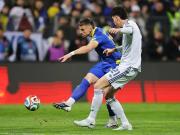 波黑vs意大利半场数据：意大利控球率55%，射门13-2，红牌0-1