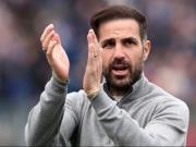 都体：科莫主帅小法获意大利贝阿尔佐特奖，成首位外籍获奖者