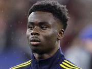 鲁尼：萨卡本赛季确实状态不佳，但也要看到他身上的压力