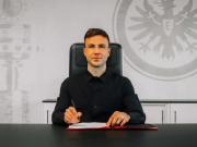 官方：格策与法兰克福续约至2028年