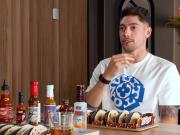 米娜：巴尔韦德睡觉常说梦话，还会突然坐起问我和孩子们是谁