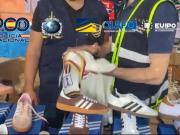每体：西班牙查获6.6万件假球衣，95人被捕