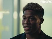 铃木彩艳：我想成为世界上最好的门将；世界杯是我的目标之一