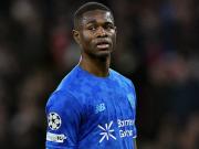 德天空：科法内不是拜仁今夏的目标，俱乐部关注凯恩的续约