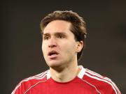 基耶萨因身体原因离开国家队后却能为红军出战，引意大利球迷愤怒