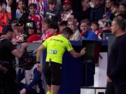 世体：冈萨雷斯染红将停赛1场，马竞助教辱骂裁判或遭两场处罚