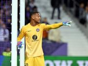 意甲双雄追逐法国天才门将雷斯特