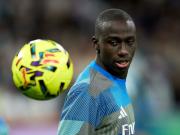 记者：门迪基本确定缺席与拜仁首回合，但仍有希望次回合复出