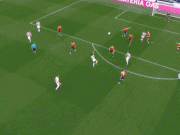 前裁判：布雷默的进球不犯规，对手掉了一只鞋子并不影响判罚