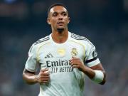 邮报：阿诺德逐渐适应皇马，利物浦球迷或许不愿承认想念他