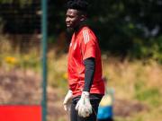 邮报：尽管奥纳纳渴望重返曼联，但曼联仍希望在今夏送走他a