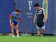 官方：久保建英确定无缘出战对瑞典的比赛；他将留在球队驻地康复