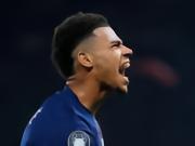 TA：巴黎是球场上的纯粹主义者，正不断拆解英超的实用主义