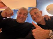 皇马平局后，拉波助手晒两人合影庆祝：还能说什么呢，朋友们