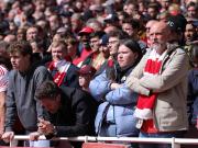 太阳报：伯恩茅斯分析师庆祝方式引枪手球迷不满，三人被保护离开