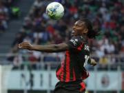 米体：莱奥转会费预估为4000万-7500万欧，曼联签他概率更大