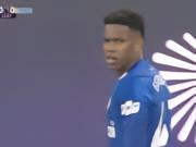 切尔西球员本赛季已因抗议吃到15张黄牌，比英超其他球队都多