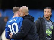 师徒情深，瓜迪奥拉赛后抱住帕尔默亲密交流