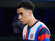 记者：格纳布里受膝伤困扰，穆西亚拉可能在主场战皇马时首发