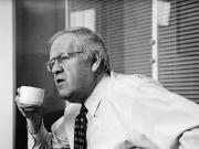 R.I.P.，切尔西前总经理科林-哈钦森离世，享年86岁