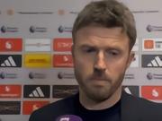 卡里克：勒温撞约罗不吹犯规，利马却被罚下，这判罚太荒谬了