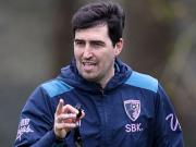 名记：家人想回西班牙是伊劳拉决定离任的主因，伯恩茅斯曾极力挽留