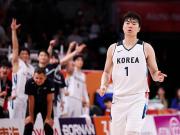 韩国男篮82-66轻取沙特男篮，李贤重23+4+3，李宇硕18+6